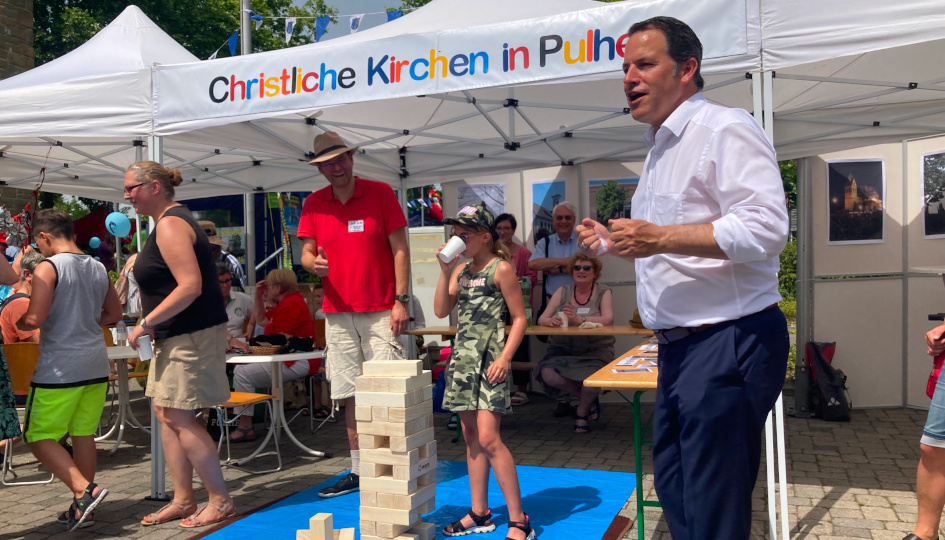 Du betrachtest gerade Kirche auf dem Pulheimer Stadtfest